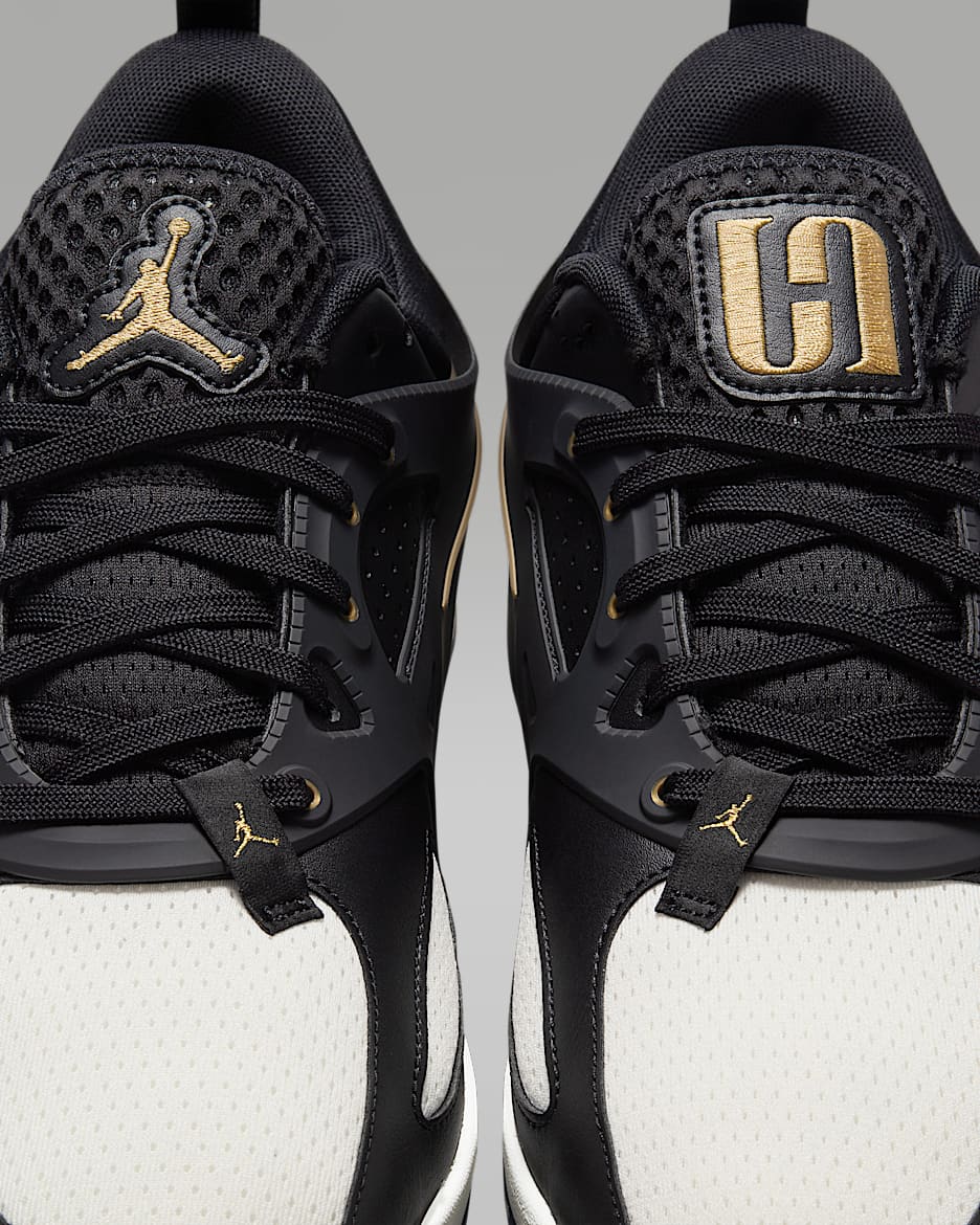 Jordan Heir Series PF Classic Basketball Shoes. Nike PH